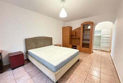 Garsonieră decomandată, mobilată în Iancului