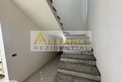Casă cu 4 camere cu Teren 219 Mp în Central