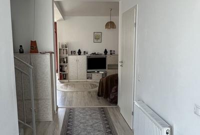 Casă cu 4 camere cu Teren 263 Mp în Central - 15