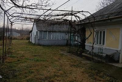 Teren de 1300 mp, în Urecheni - 1