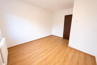 Apartament cu 3 camere semidecomandat în Teiul Doamnei - 8