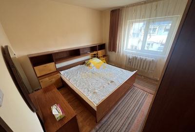 Apartament cu 3 camere decomandat, mobilat în Grigorescu