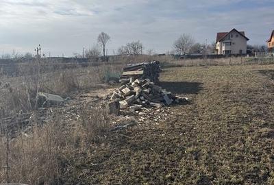 Teren de 900 mp, în Bod