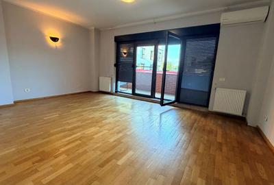 Apartament cu 3 camere decomandat, mobilat în Sisești