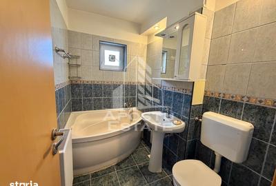 Apartament cu 3 camere decomandat în Girocului
