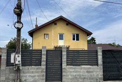Casă individuală cu 3 camere cu Canalizare în Brănești