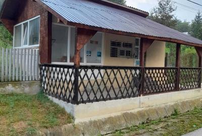 Casă cu 4 camere în Ariceștii Zeletin