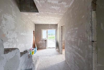 Duplex cu 3 camere cu Canalizare în Cristian - 9
