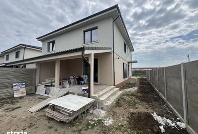 Casă cu 5 camere cu Teren 310 Mp în Giroc
