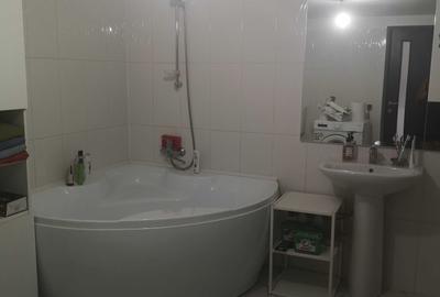Casă cu 4 camere în Comana - 1