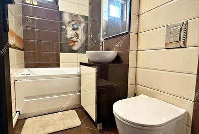 Apartament cu 3 camere decomandat în Micro 20 - 1