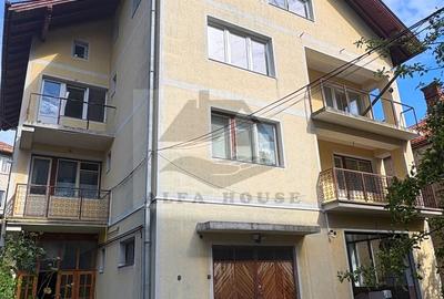 Casă individuală cu 10 camere cu Canalizare în Centrul Civic