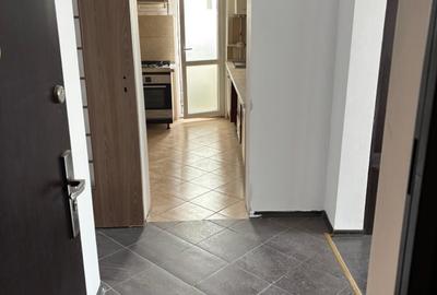 Apartament cu 3 camere decomandat în Simeria - 4