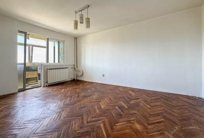 Apartament cu 2 camere decomandat în Casa de Cultură - 1