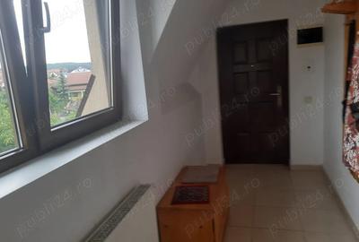 Apartament cu 3 camere decomandat în Europa