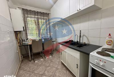 Apartament cu 3 camere decomandat în 1 Mai