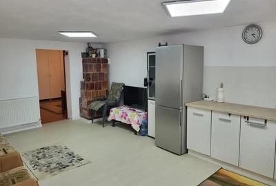 Casă cu 3 camere în Central