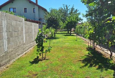 Casă cu Teren 1094 Mp în Aradul Nou