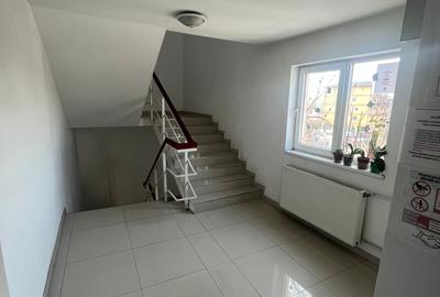 Garsonieră circulară în Vitan - 6