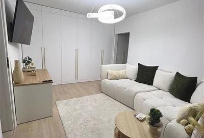 Apartament cu 2 camere semidecomandat în 1 Mai