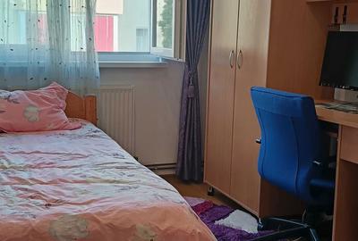 Apartament cu 3 camere decomandat în Astra - 7