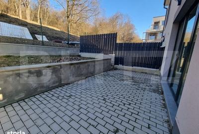 Casă cu 4 camere cu Teren 152 Mp în Iris