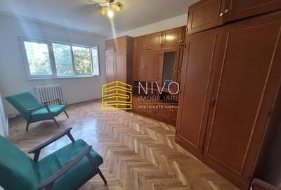 Apartament cu 3 camere decomandat în Dâmbu Pietros