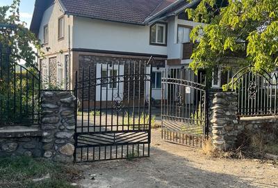 Casă individuală cu 6 camere cu Teren 12000 Mp în Bălănești - 2