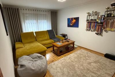 Apartament cu 3 camere decomandat în Ultracentral