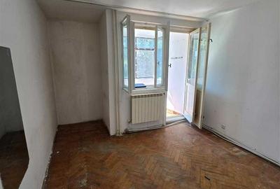 Apartament cu 2 camere decomandat în Podu Roș - 4