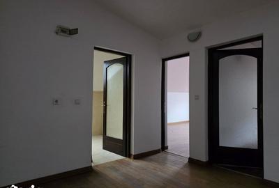 Casă cu 5 camere cu Teren 220 Mp în Orașul Nou - 20