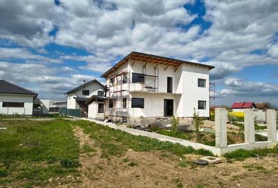 Casă cu 4 camere în Mihai Viteazu - 4