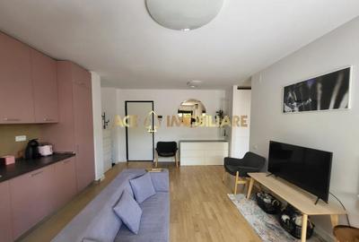 Apartament cu 2 camere semidecomandat, mobilat în Domenii