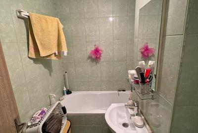 Apartament cu 2 camere decomandat în Lacul Tei