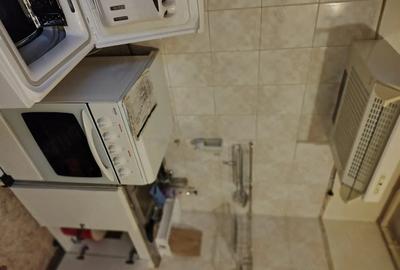 Garsonieră decomandată în Splaiul Unirii