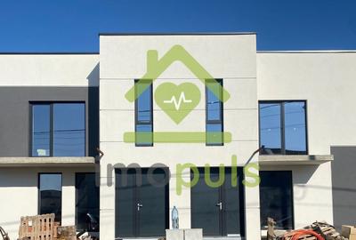 Duplex cu 4 camere cu Canalizare în Dumbrăvița - 2