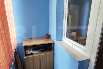 Apartament cu 3 camere semidecomandat în Micro 15