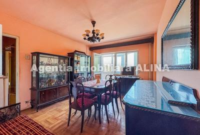 Apartament cu 2 camere decomandat în Central