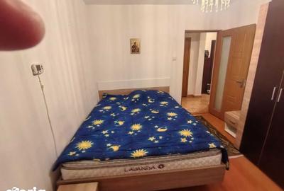 Apartament cu 2 camere decomandat în Micro 6 - 1