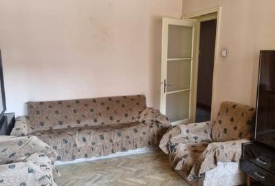 Apartament cu 3 camere decomandat în Obor - 10