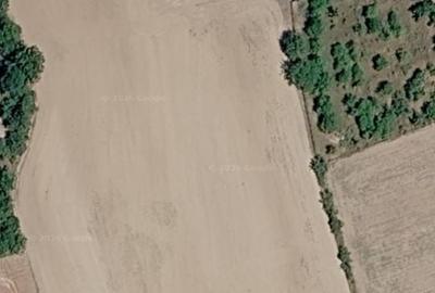 Teren de 13400 mp, în Izvoarele