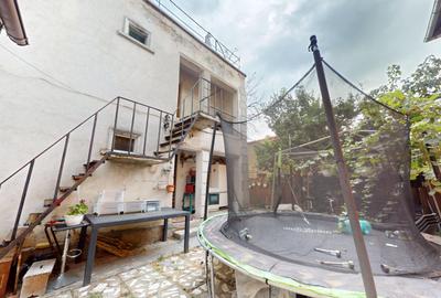 Casă individuală cu 13 camere cu Canalizare în Dămăroaia - 9