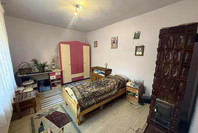 Casă individuală cu 3 camere cu Canalizare în Central - 4