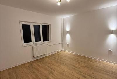 Spațiu comercial, de 60 mp, în Vitan