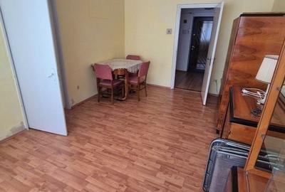 Apartament cu 3 camere decomandat în Central - 2