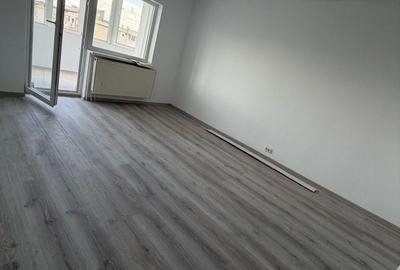 Apartament cu 3 camere decomandat în Central - 2