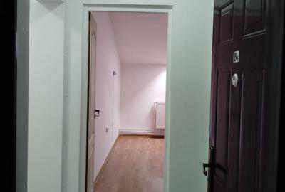 Garsonieră decomandată în Țânțăreni - 2