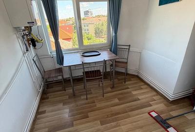 Garsonieră decomandată în Take Ionescu