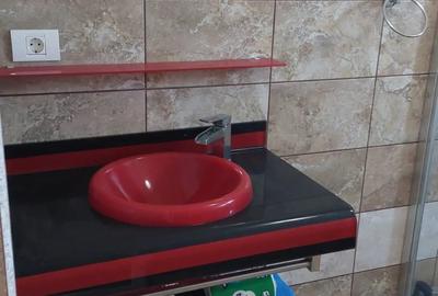 Casă cu 5 camere cu Teren 300 Mp în Central - 1