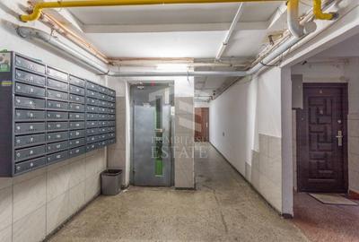 Apartament cu 3 camere semidecomandat în Basarabia